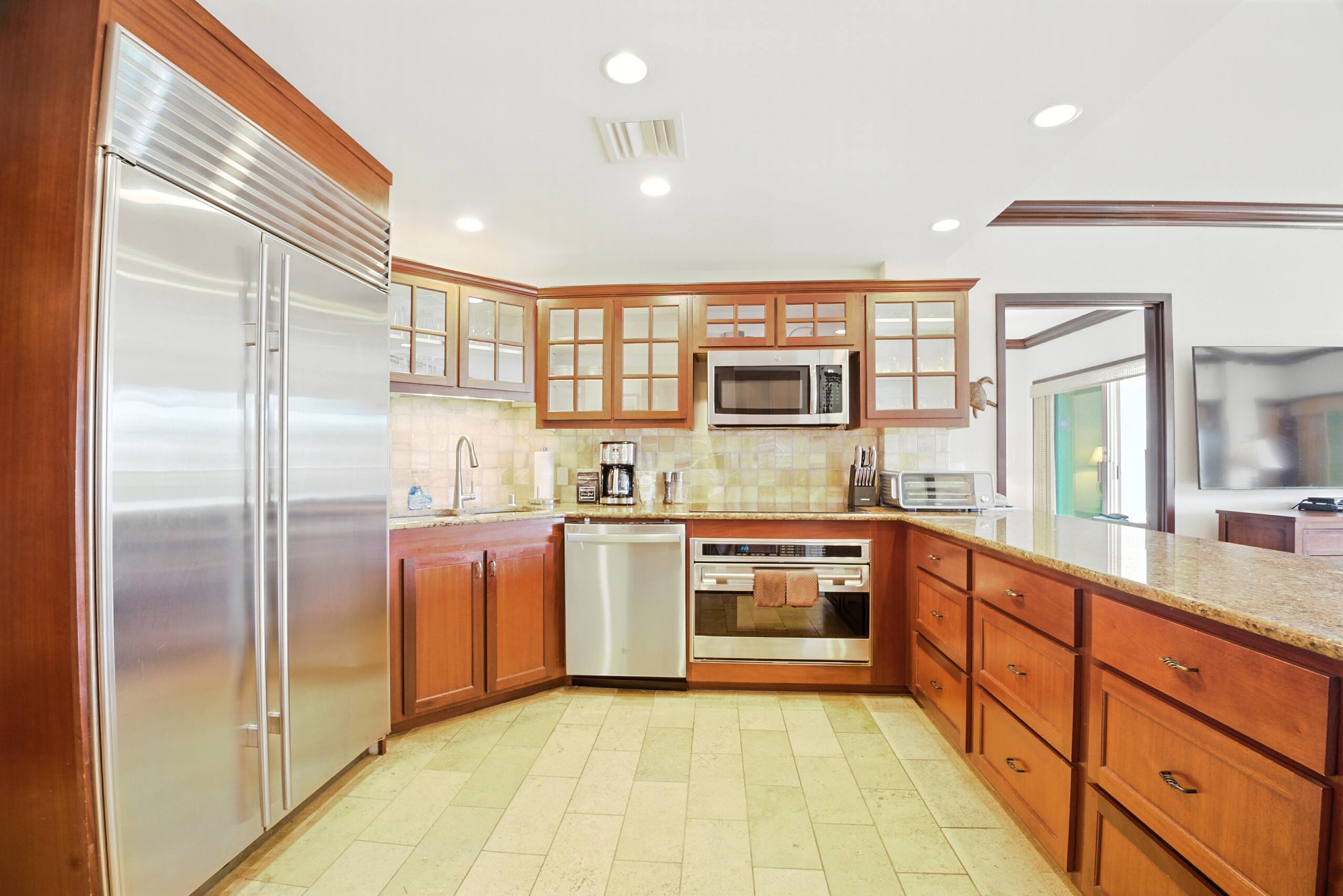 F303 - Steps to Beach, Pool, Shops & More w/ AC - Photo 6