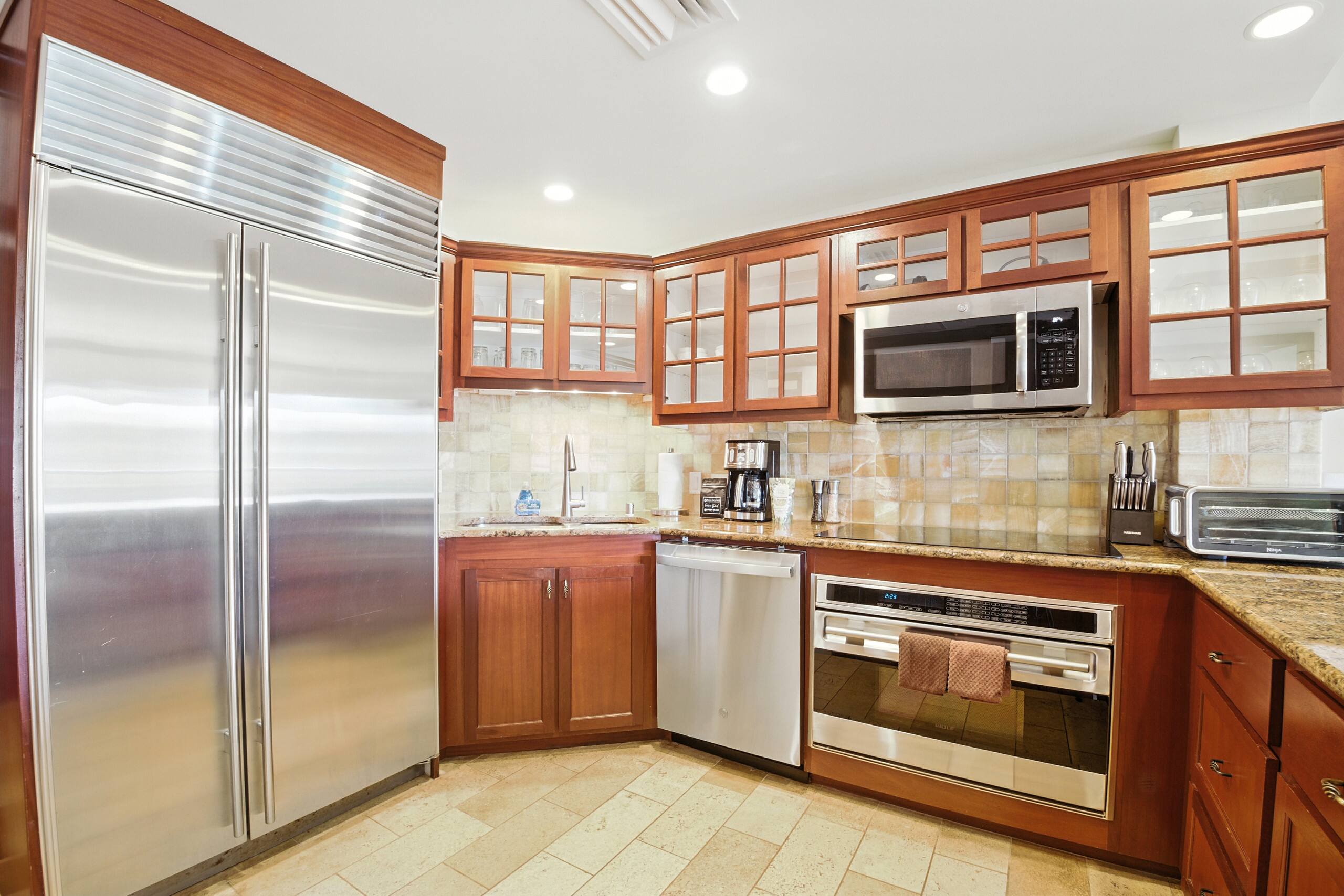 F303 - Steps to Beach, Pool, Shops & More w/ AC - Photo 8