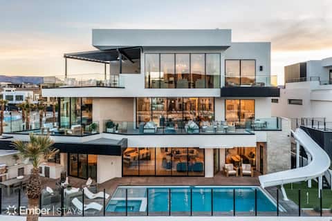 The Oasis Utah at Desert Color (by Ember Stays)