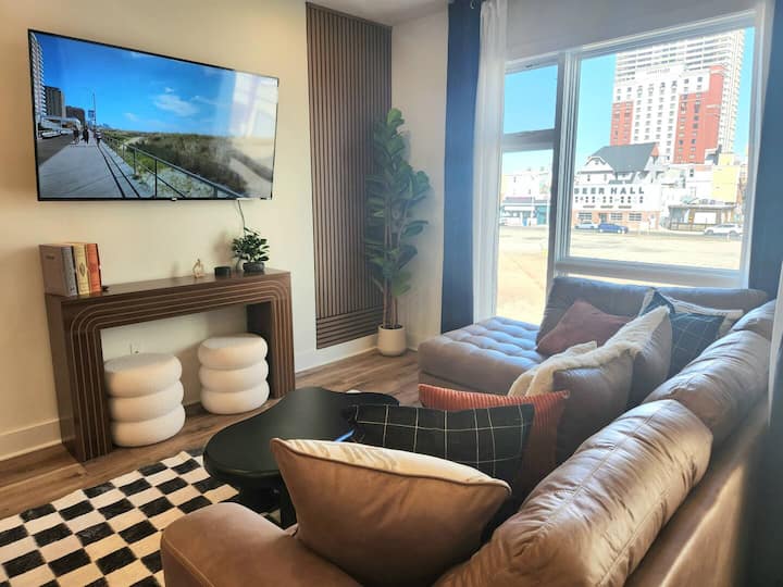 The James Suite One-newly Built, 2 Br, Beach Block - Atlantic City, NJ