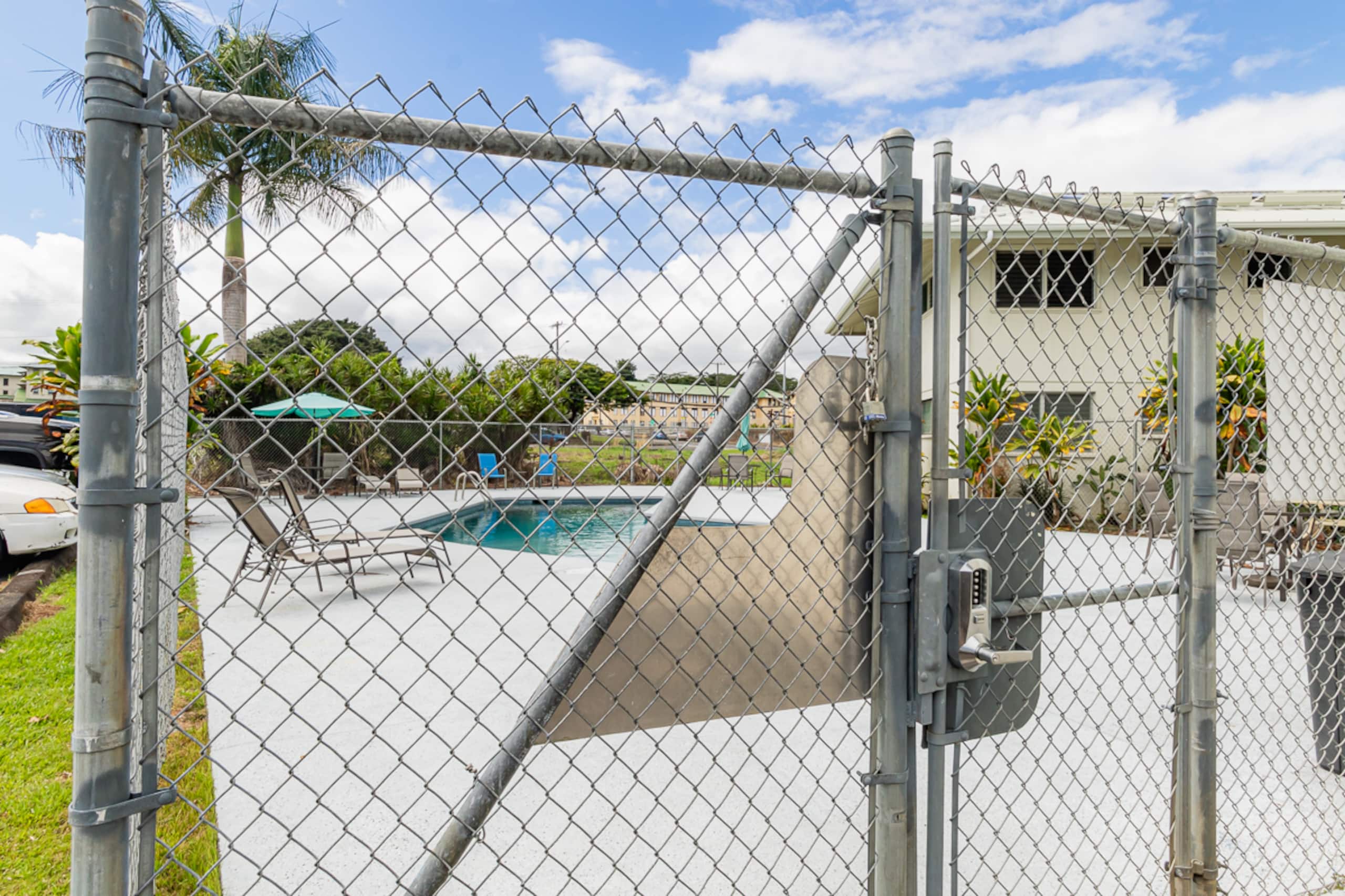 Condo in Hilo · ★4.8 · 2 bedrooms · 2 beds · 1 shared bath - Image 33