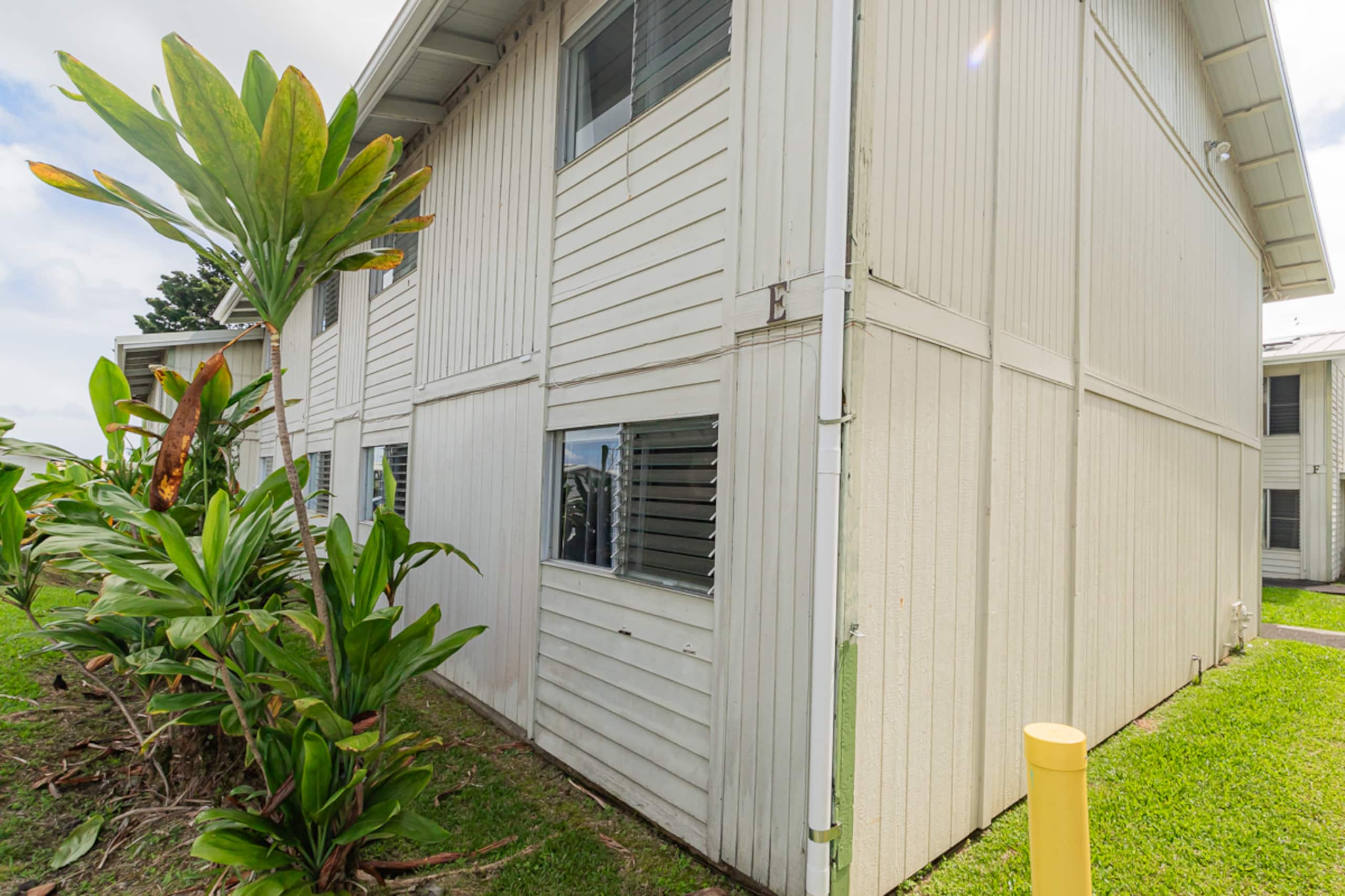 Condo in Hilo · ★4.8 · 2 bedrooms · 2 beds · 1 shared bath - Image 31