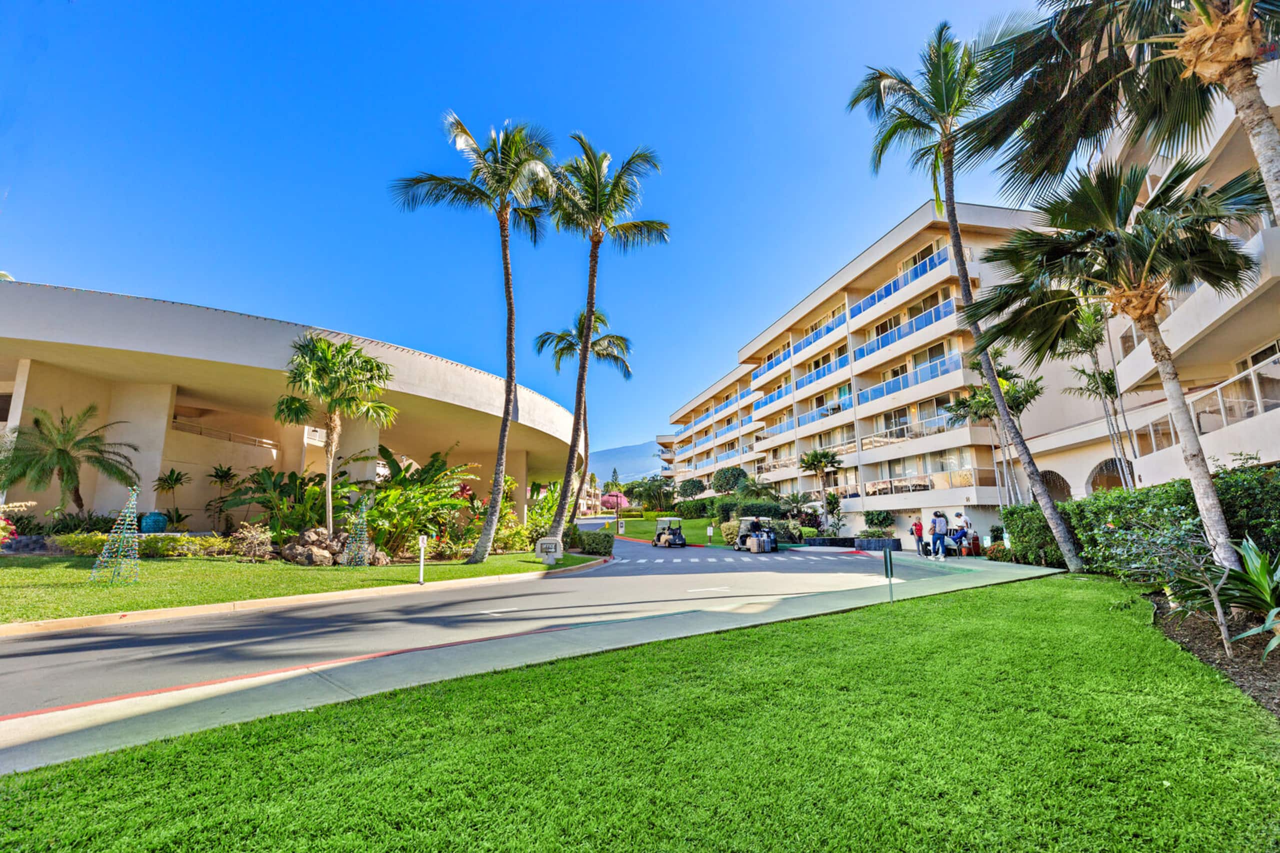 Condo in Kihei · ★4.81 · 1 bedroom · 2 beds · 1 private bath - Image 36