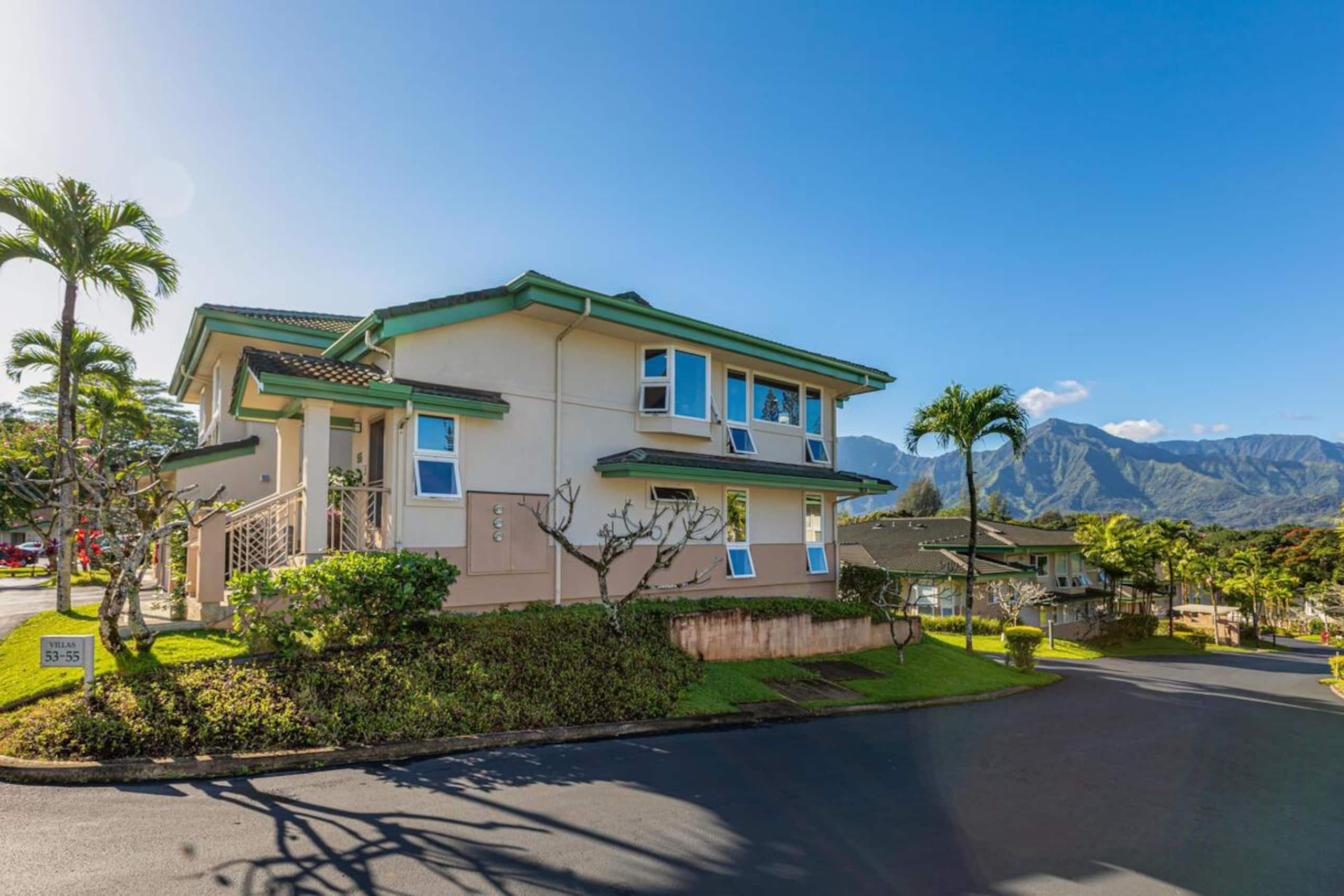 Condo in Princeville · ★4.94 · 3 bedrooms · 3 beds · 3 baths - Image 33