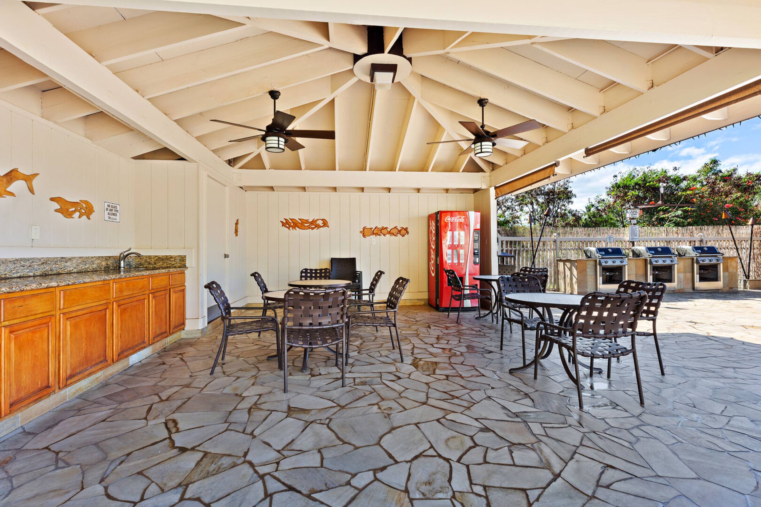Condo in Kihei · ★4.75 · Studio · 2 beds · 1 bath - Image 17