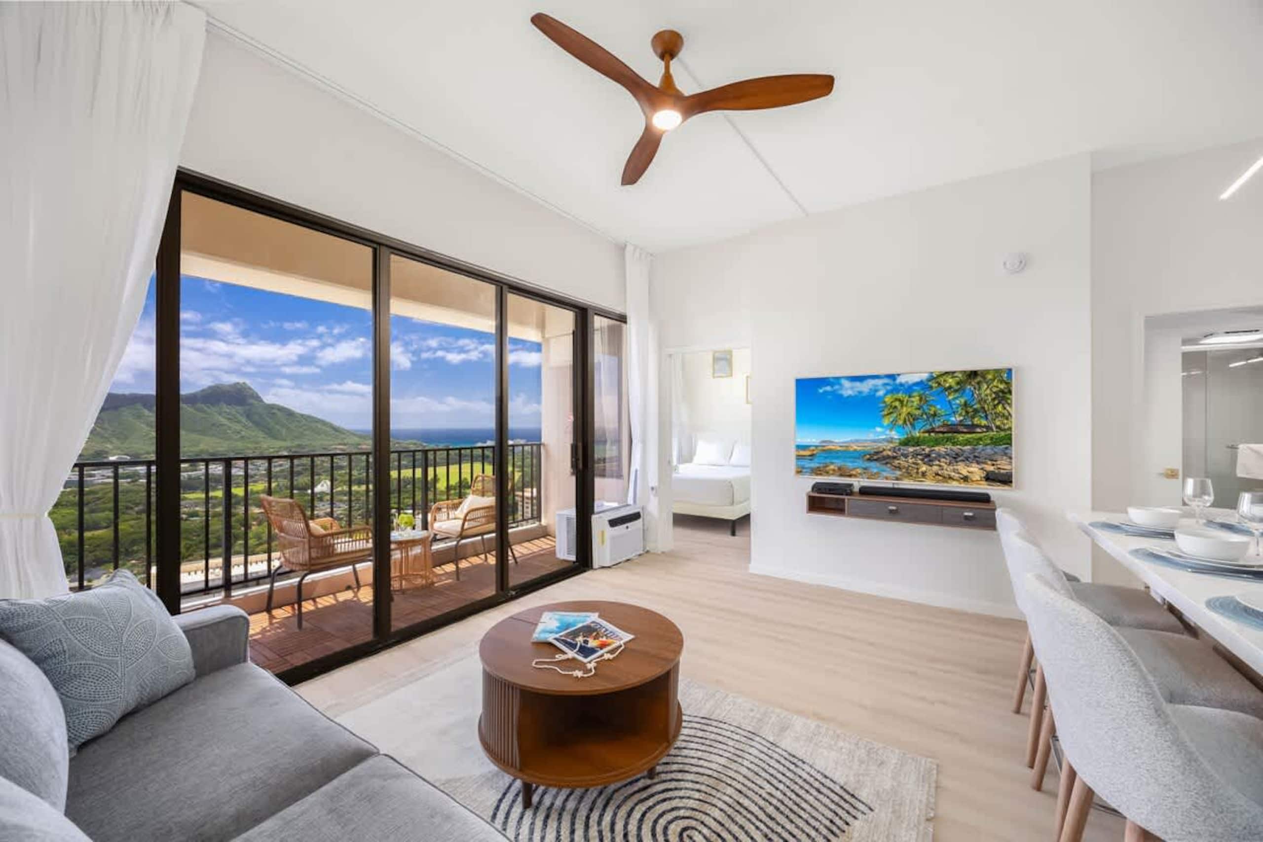 Breezy 1BR w/ ocean, mountain & city views - Image 4