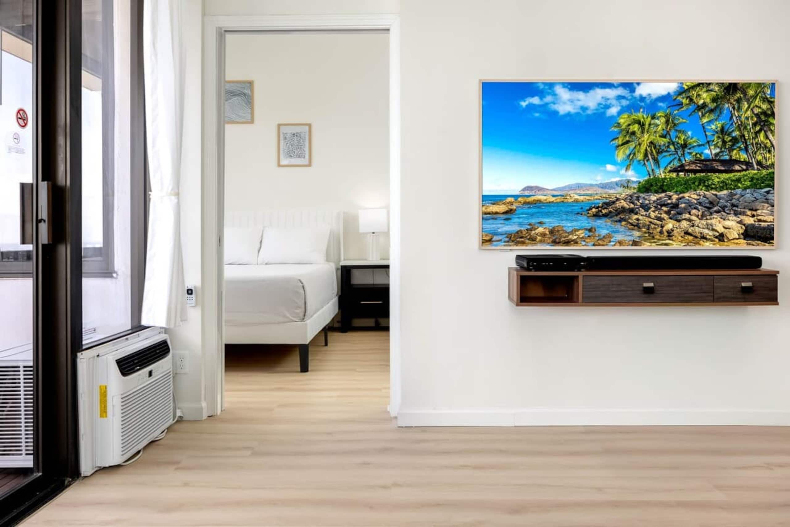 Breezy 1BR w/ ocean, mountain & city views - Image 14