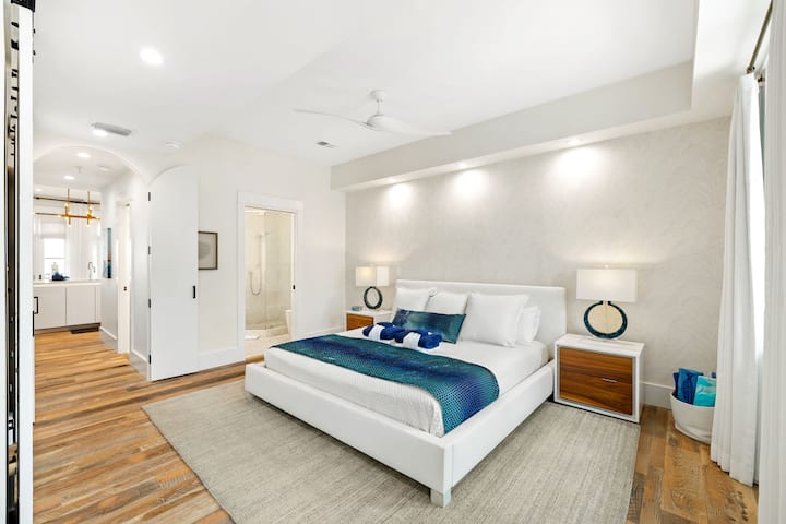 King Master bedroom with double closets.