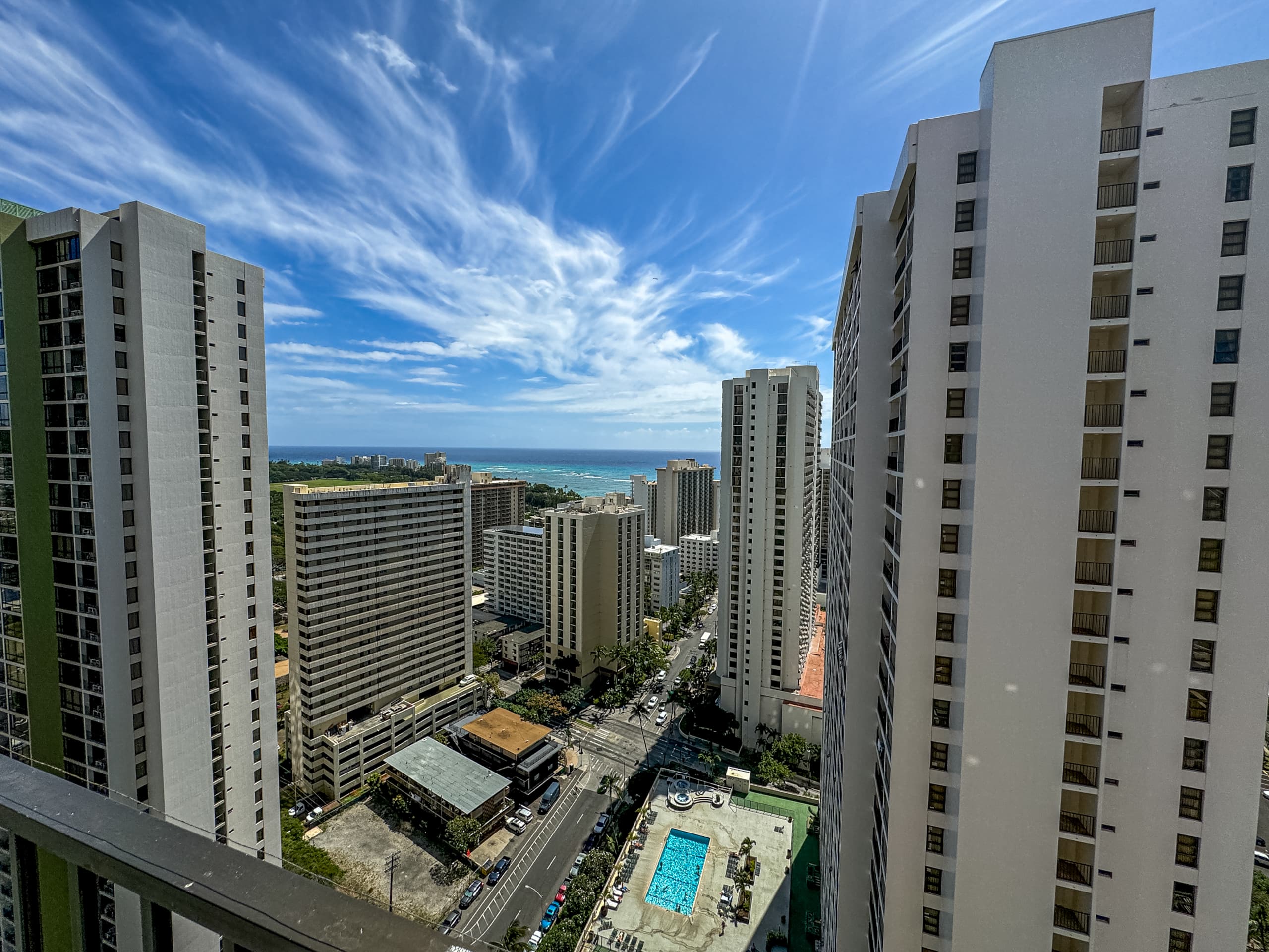 Condo in Honolulu · ★4.98 · 1 bedroom · 2 beds · 1 private bath - Image 19