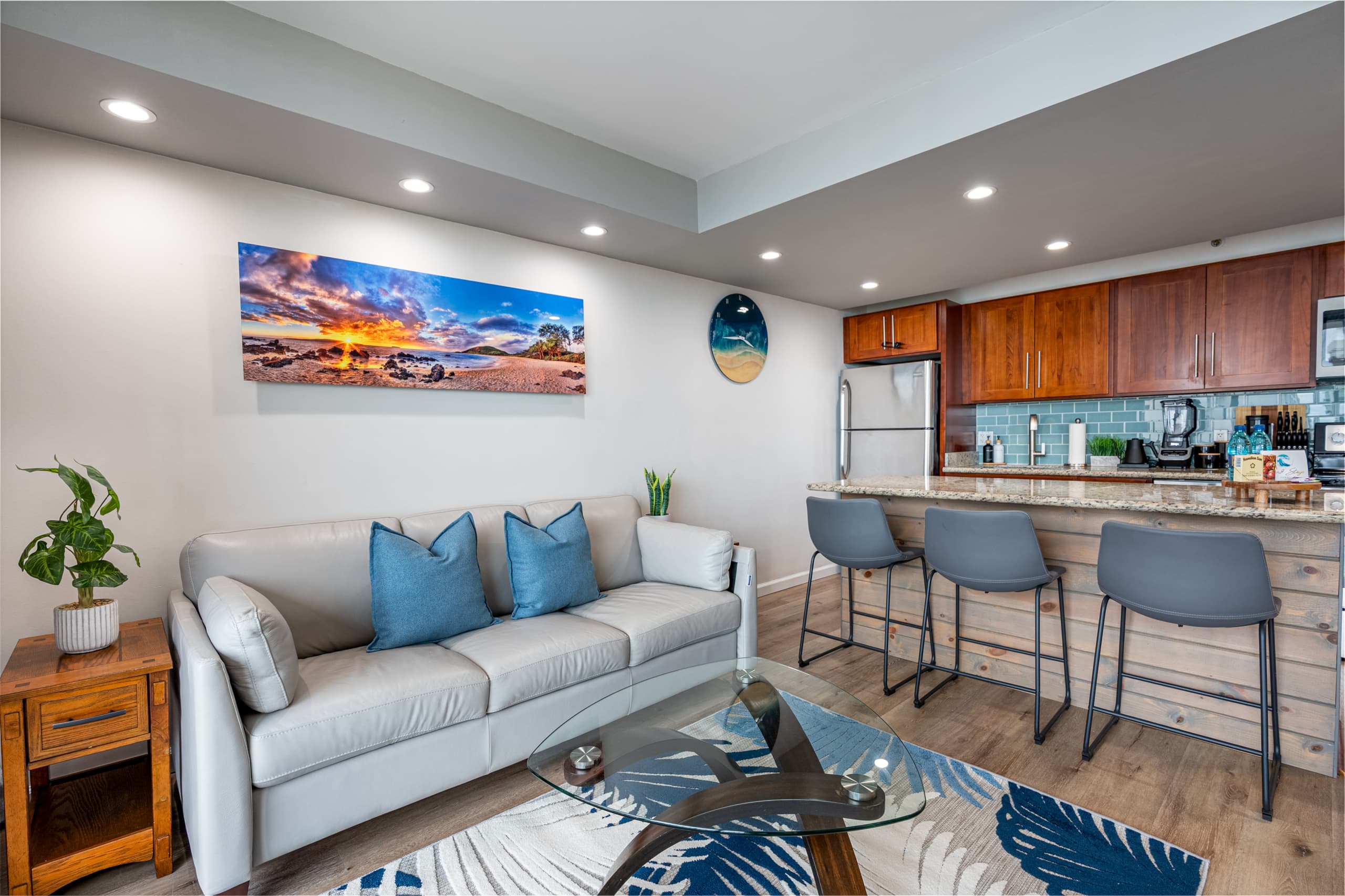 Condo in Honolulu · ★4.98 · 1 bedroom · 2 beds · 1 private bath - Image 8