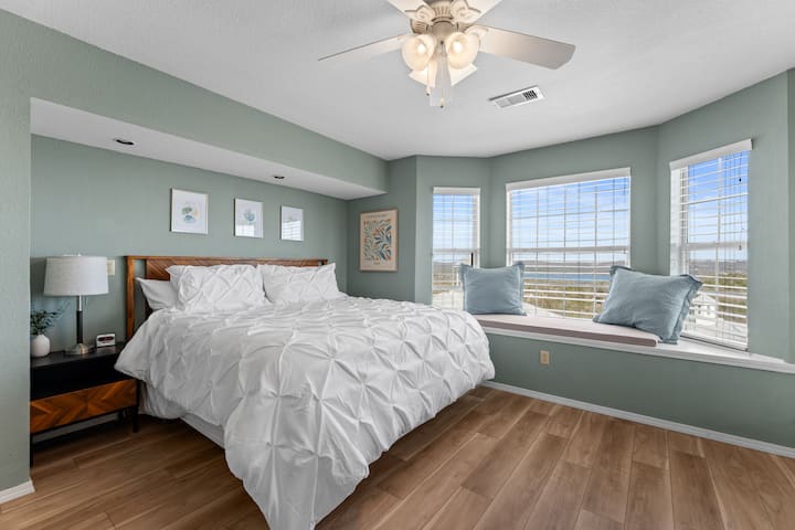 غرفة النوم الرئيسية الأولى - كينج