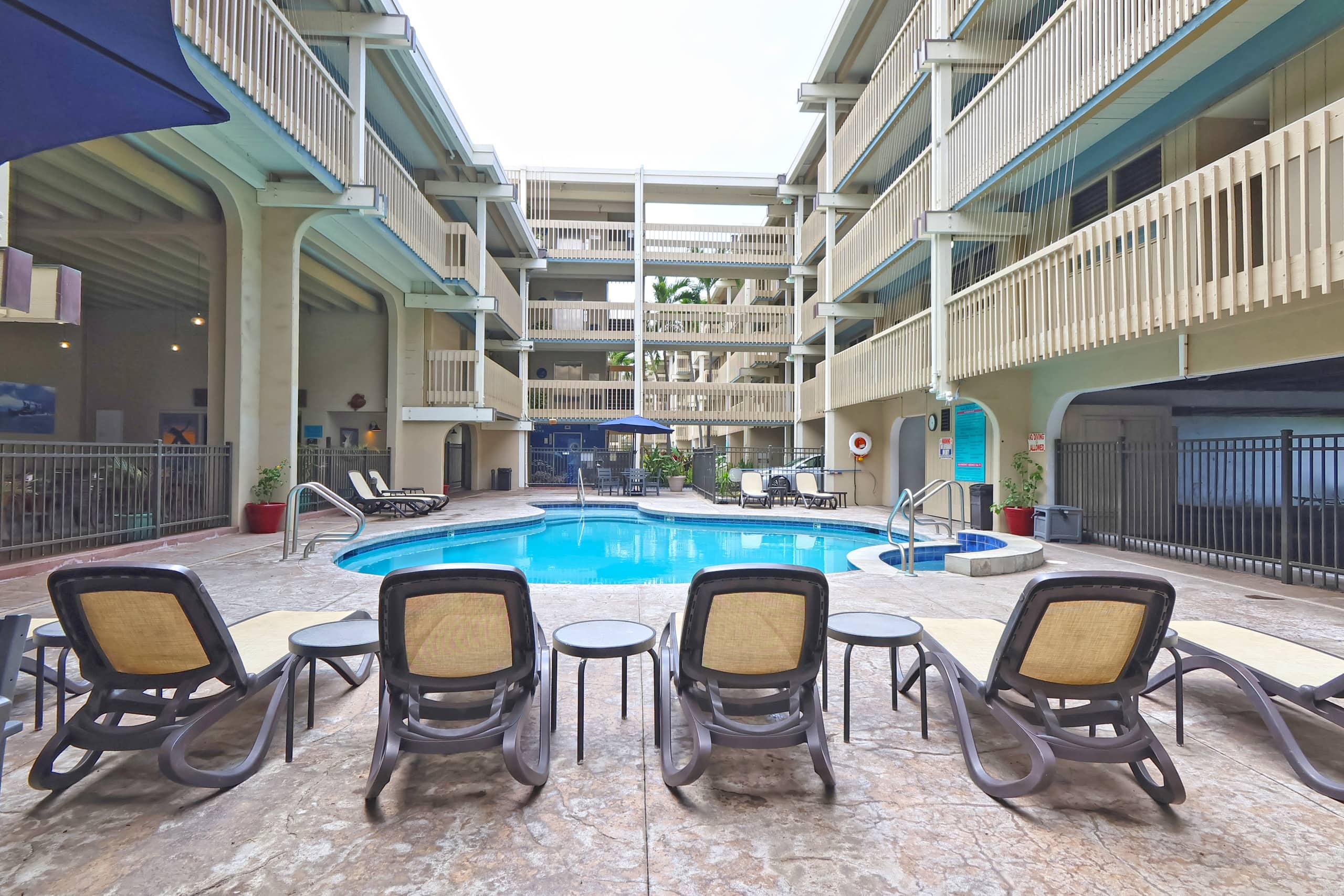 Condo in Kailua-Kona · ★4.8 · Studio · 1 bed · 1 bath - Image 25