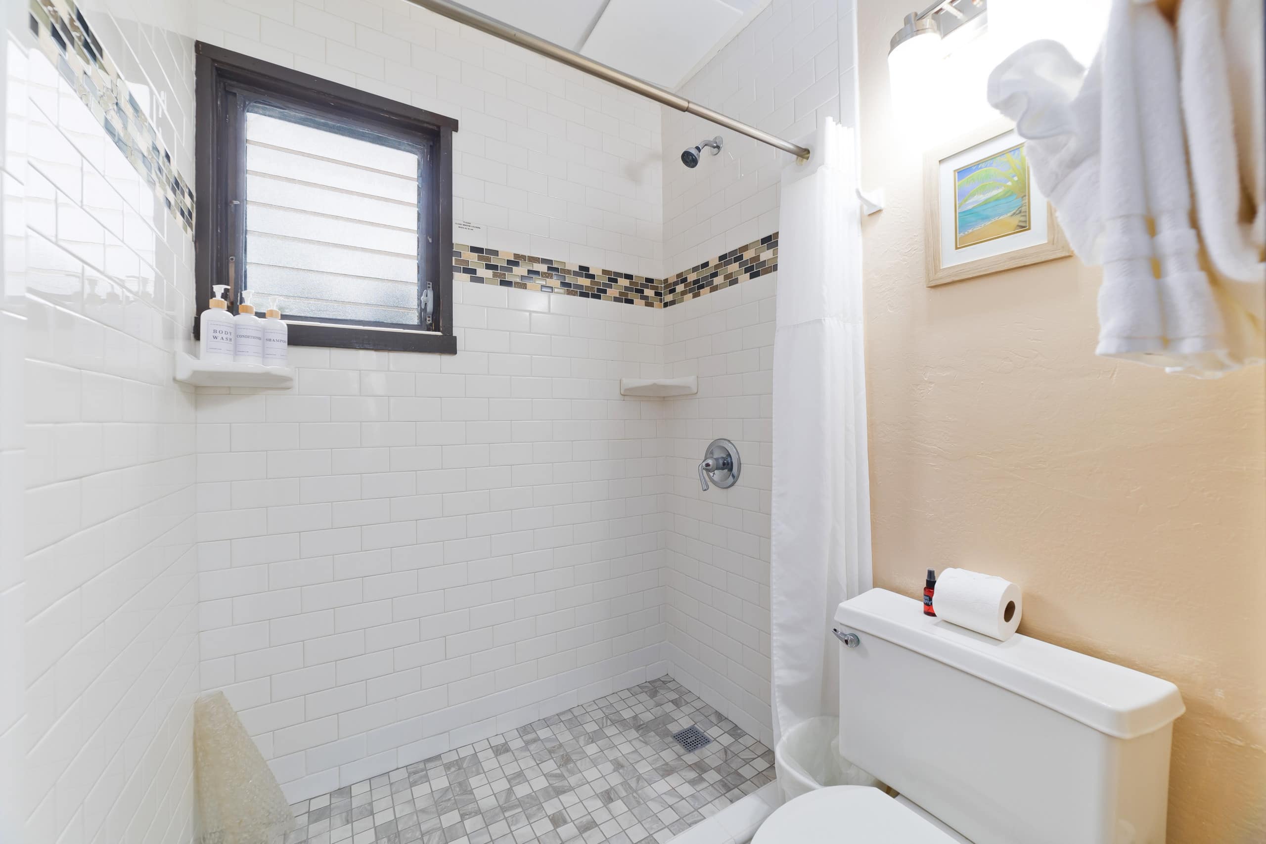 Condo in Kailua-Kona · ★4.8 · Studio · 1 bed · 1 bath - Image 2