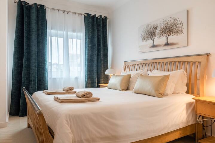 Family Porto gallery image 4