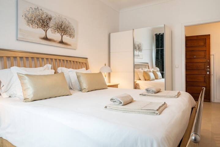 Family Porto gallery image 3