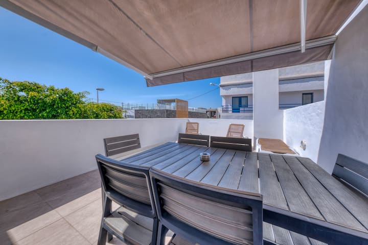 Playa Chica Boutique  Sea View  Beach 3 Min - Puerto del Carmen