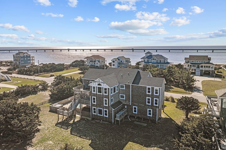 Rodanthe Escape | Pool, Hot Tub & Sound Views - Waves, NC