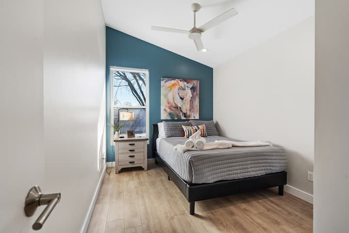 ห้องนอนควีนไซส์ลักซ์