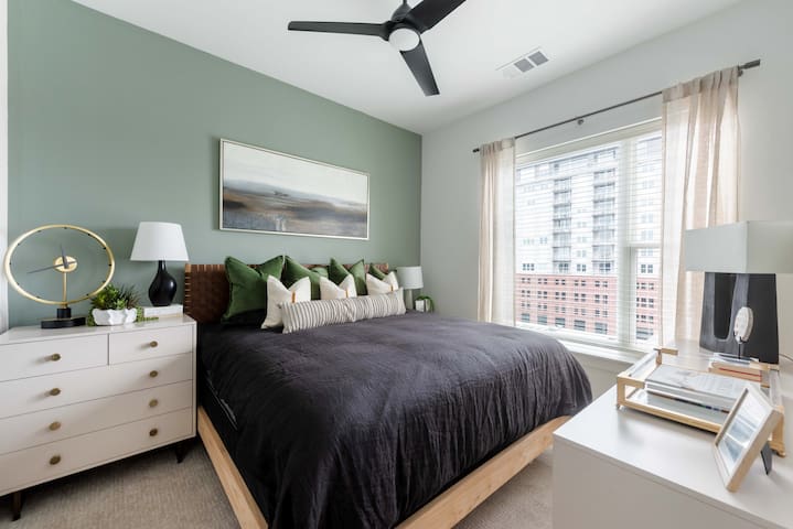 Jade Junction – NEW! Rooftop, Gym, BeltLine Access