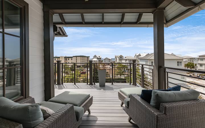 Luxury Home In Seagrove Beach + Gulf Views & Bikes - Seaside, FL