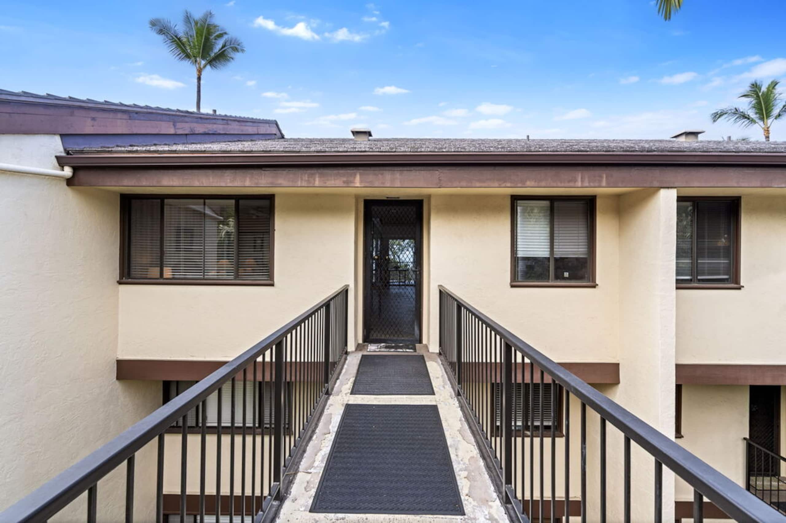 Condo in Kailua-Kona · ★5.0 · 2 bedrooms · 4 beds · 2.5 baths - Image 34