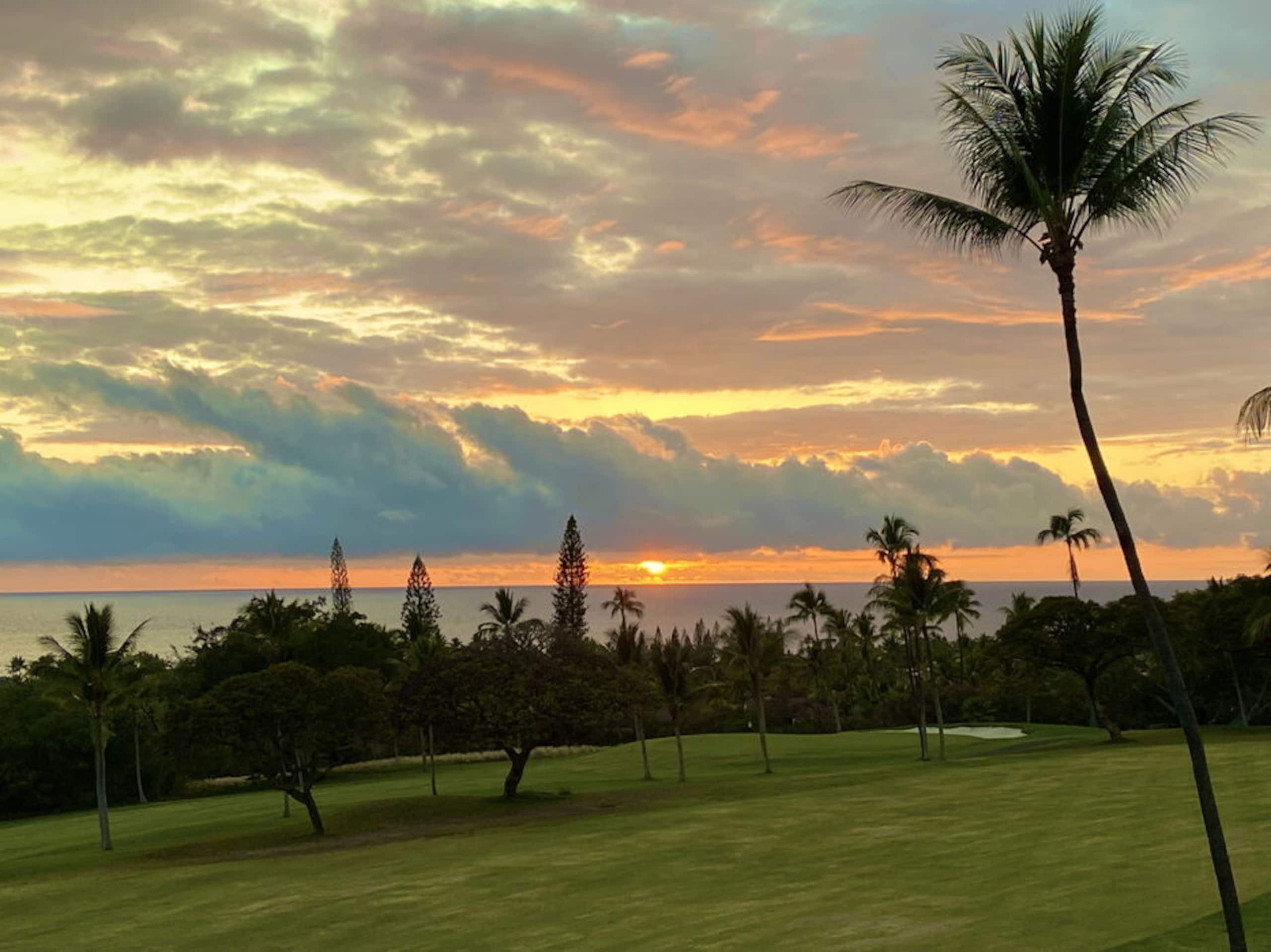 Condo in Kailua-Kona · ★5.0 · 2 bedrooms · 4 beds · 2.5 baths - Image 29