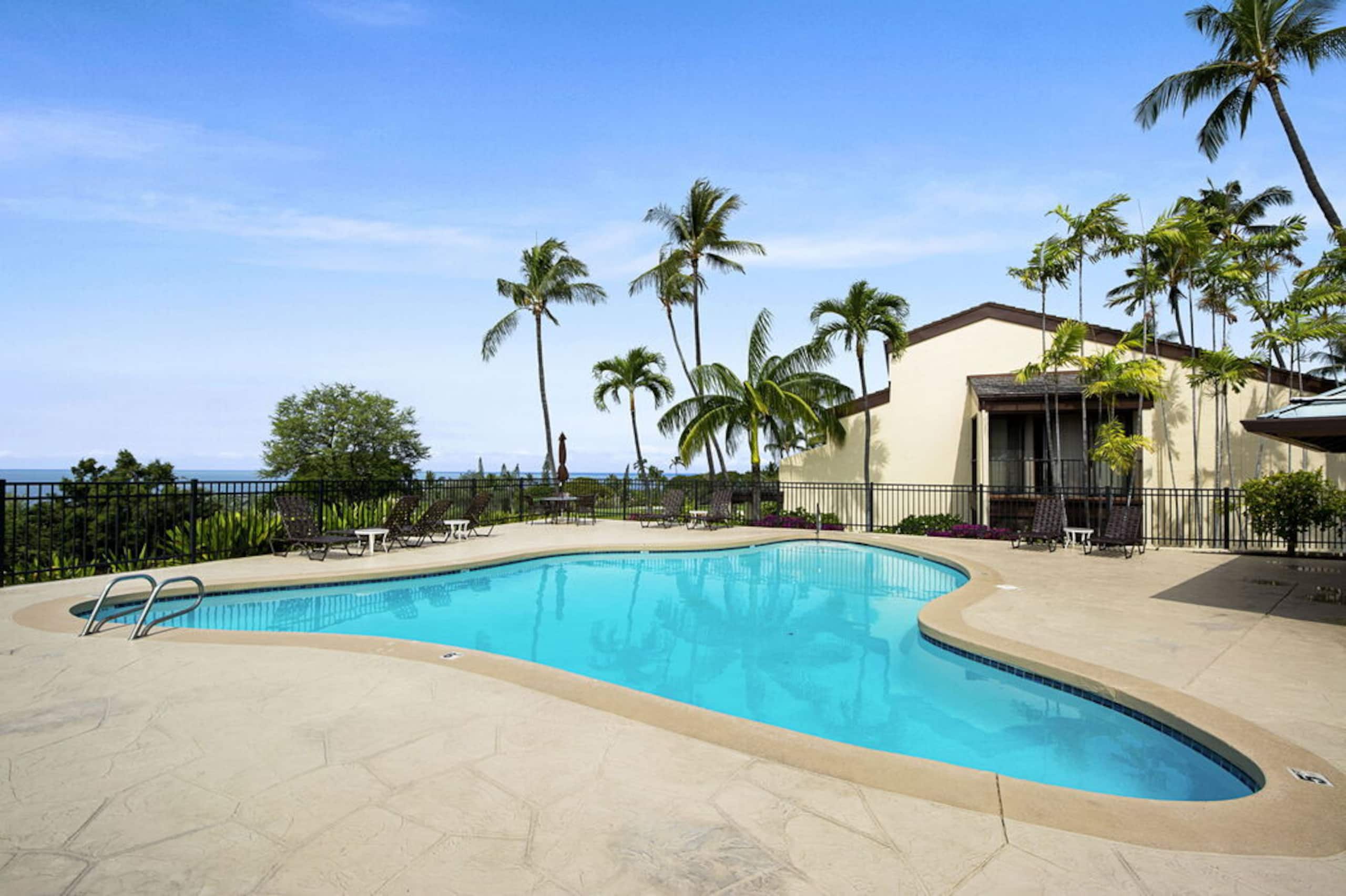 Condo in Kailua-Kona · ★5.0 · 2 bedrooms · 4 beds · 2.5 baths - Image 40