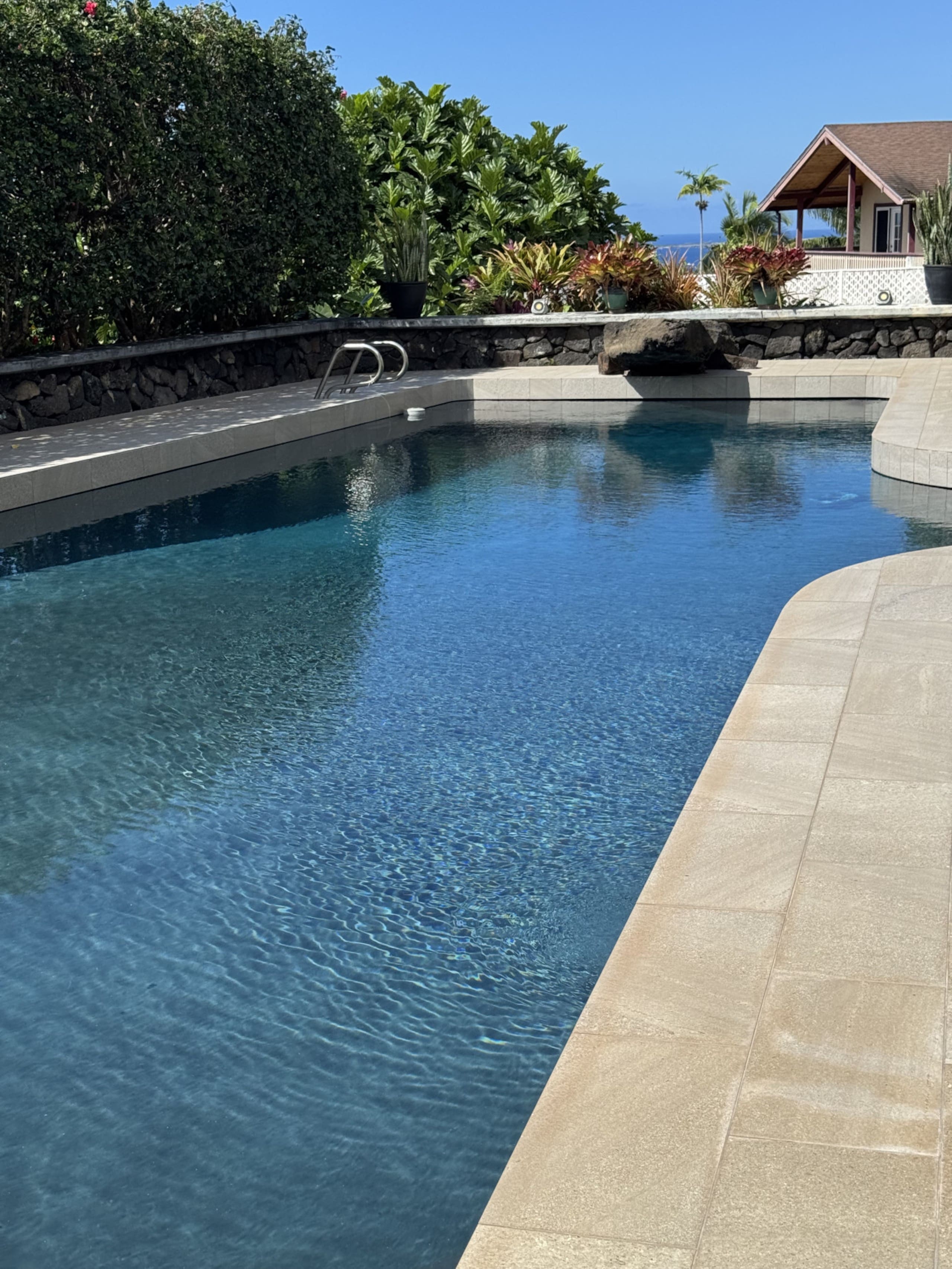 Home in Kailua-Kona · ★5.0 · 4 bedrooms · 6 beds · 3 baths - Image 103
