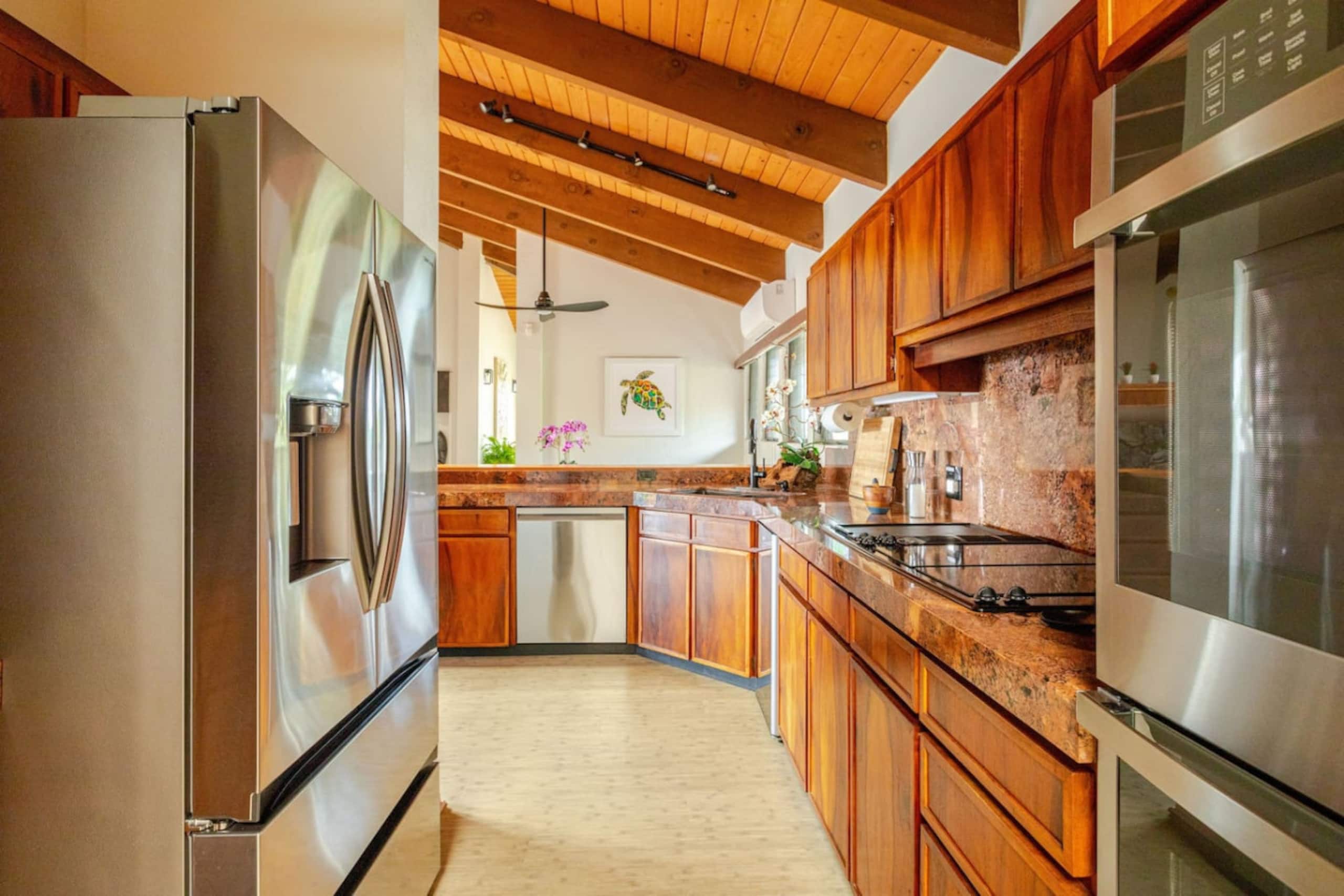 Home in Kailua-Kona · ★5.0 · 4 bedrooms · 6 beds · 3 baths - Image 10
