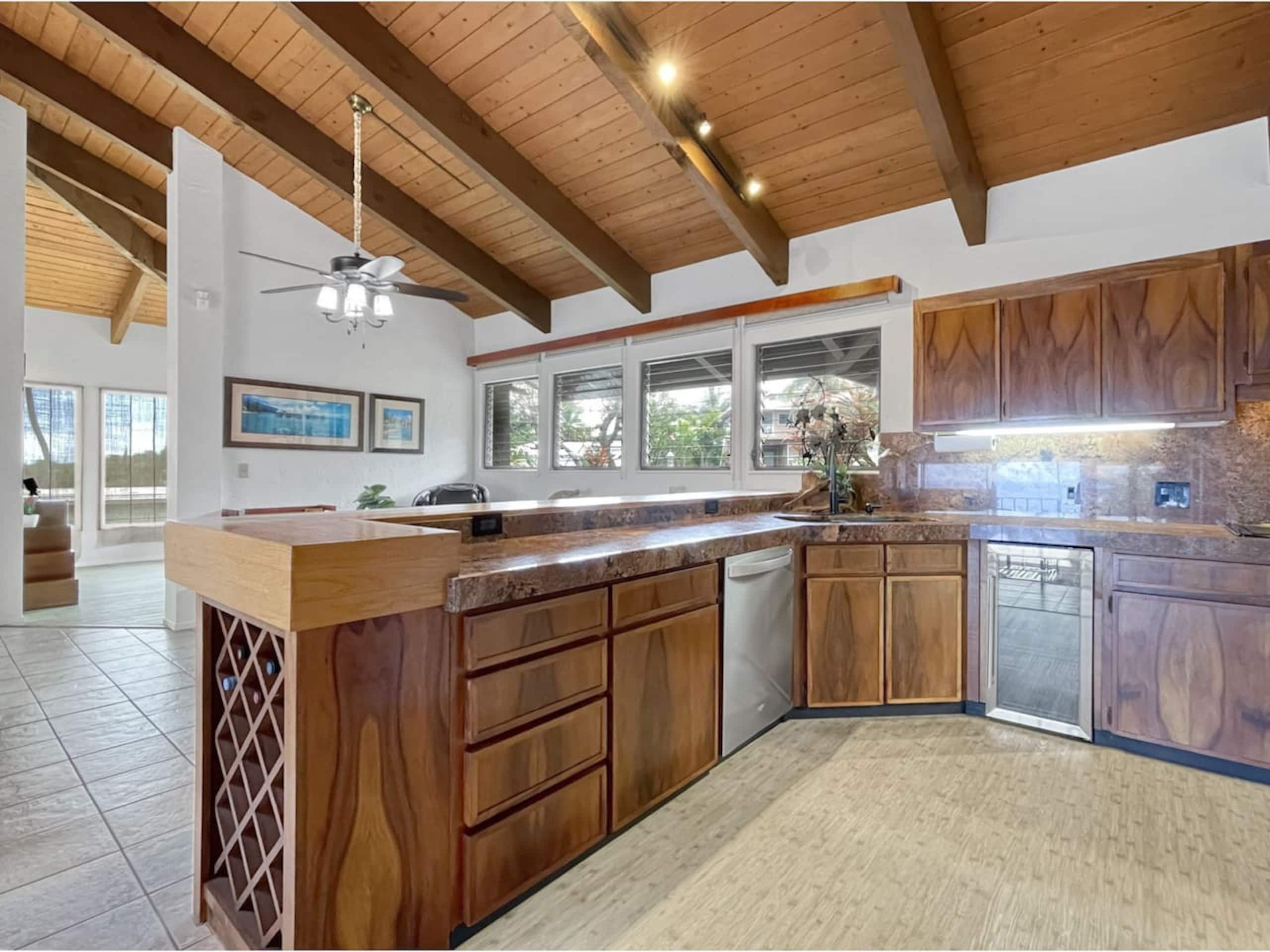 Home in Kailua-Kona · ★5.0 · 4 bedrooms · 6 beds · 3 baths - Image 69
