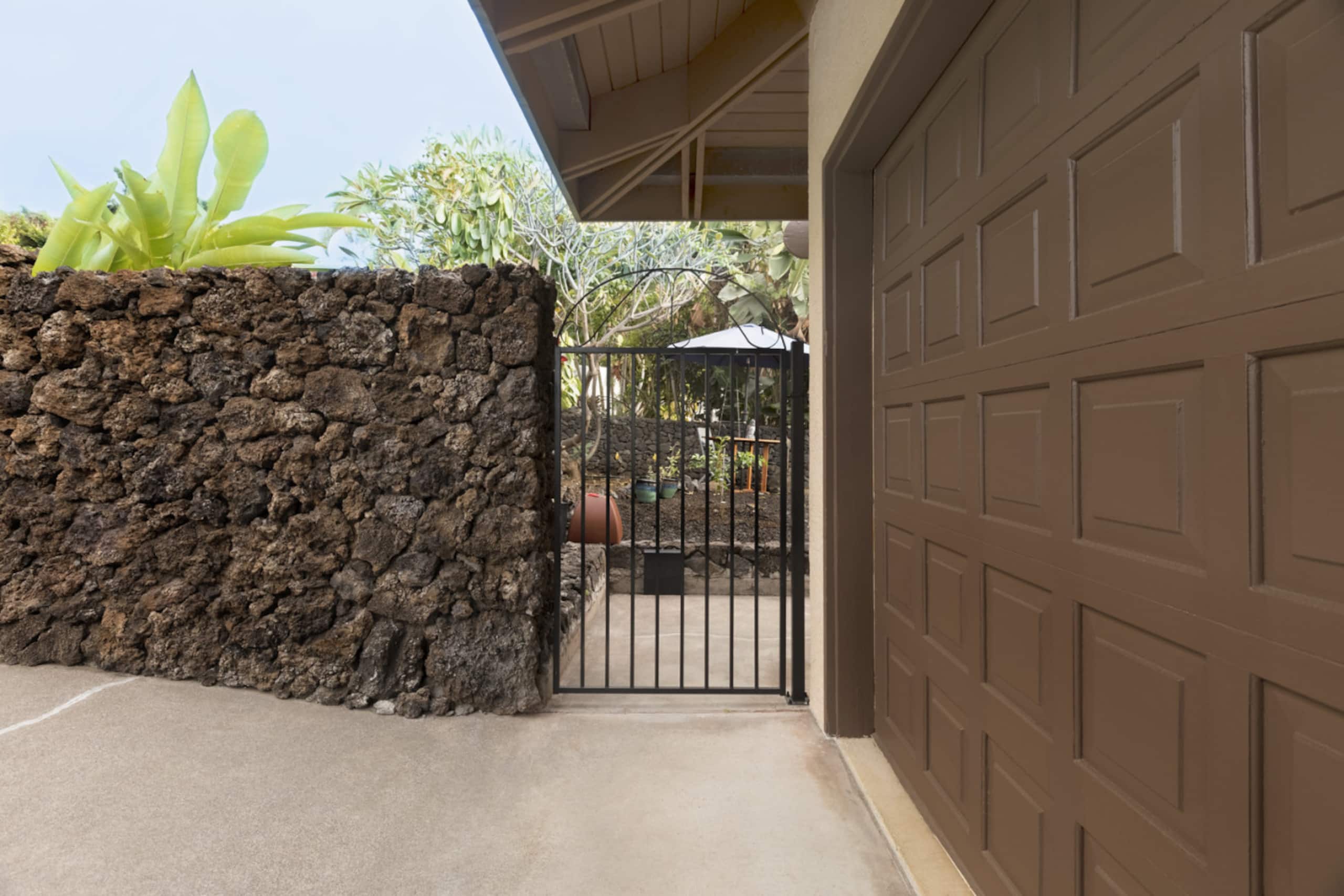 Home in Kailua-Kona · ★5.0 · 4 bedrooms · 6 beds · 3 baths - Image 97