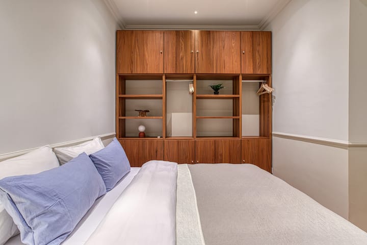 غرفة النوم 1