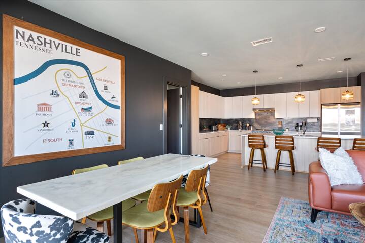 Neon Notes | Group Escape w/ Epic Bunk Room