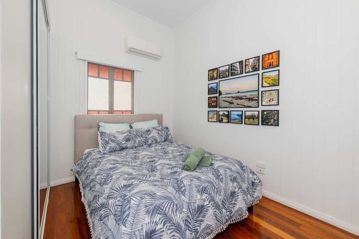 Segundo dormitorio cómodo con aire acondicionado