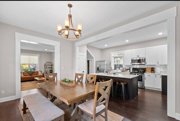The Gateway Getaway - Houses for Rent in St. Louis, Missouri