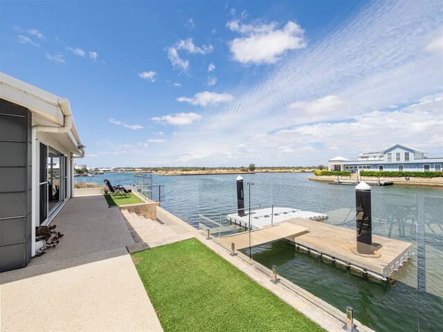 Pontoon Paradise—Waterfront Serenity in Geographe gallery image 5