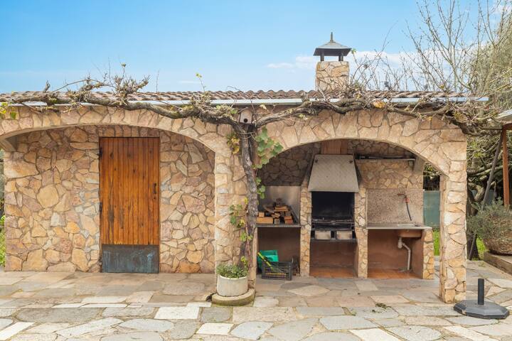 Casa Raymond con piscina gallery image 3