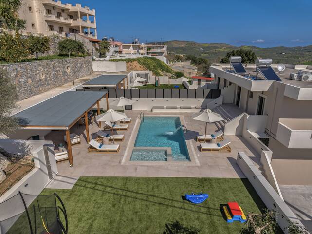 Elysian Villa 1 – With Private Pool