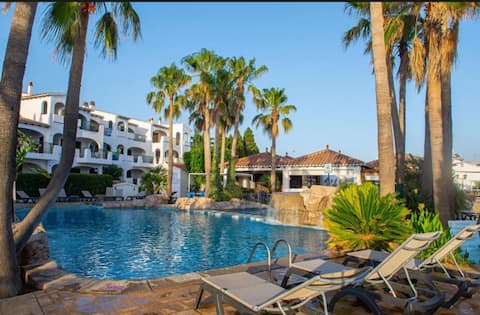Oasis Cala'n Porter