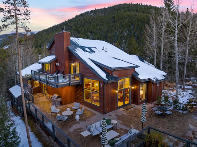 AvantStay managed Airbnb listing 1