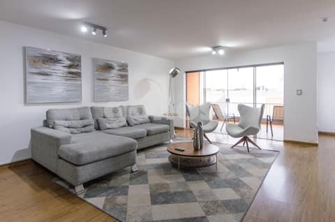 Spacious and Luxurious Penthouse in Carmelitas