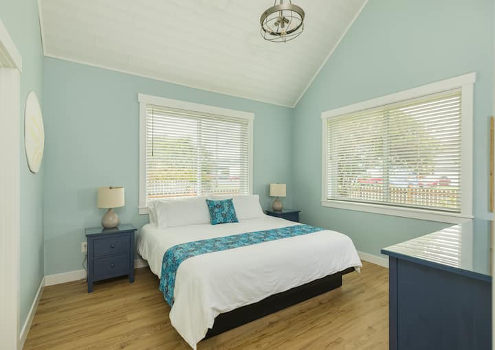 1 სართული საძინებელი დიდი საწოლით