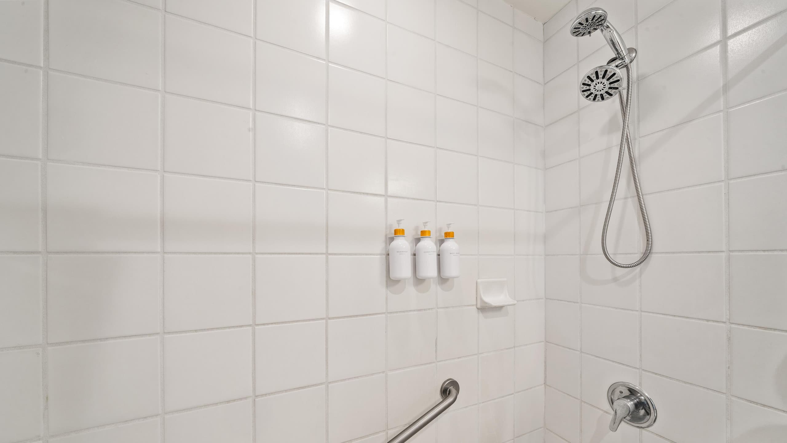 Condo in Kihei · ★5.0 · 2 bedrooms · 2 beds · 2 private baths - Image 58