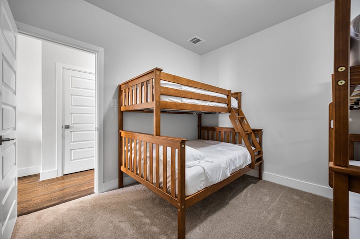 Third bedroom with 2 bunk beds