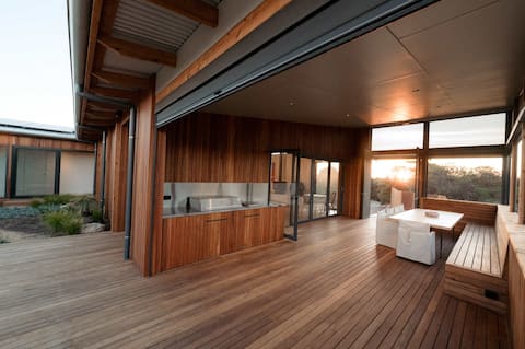 Premium Retreat | Water Access | 180 acres