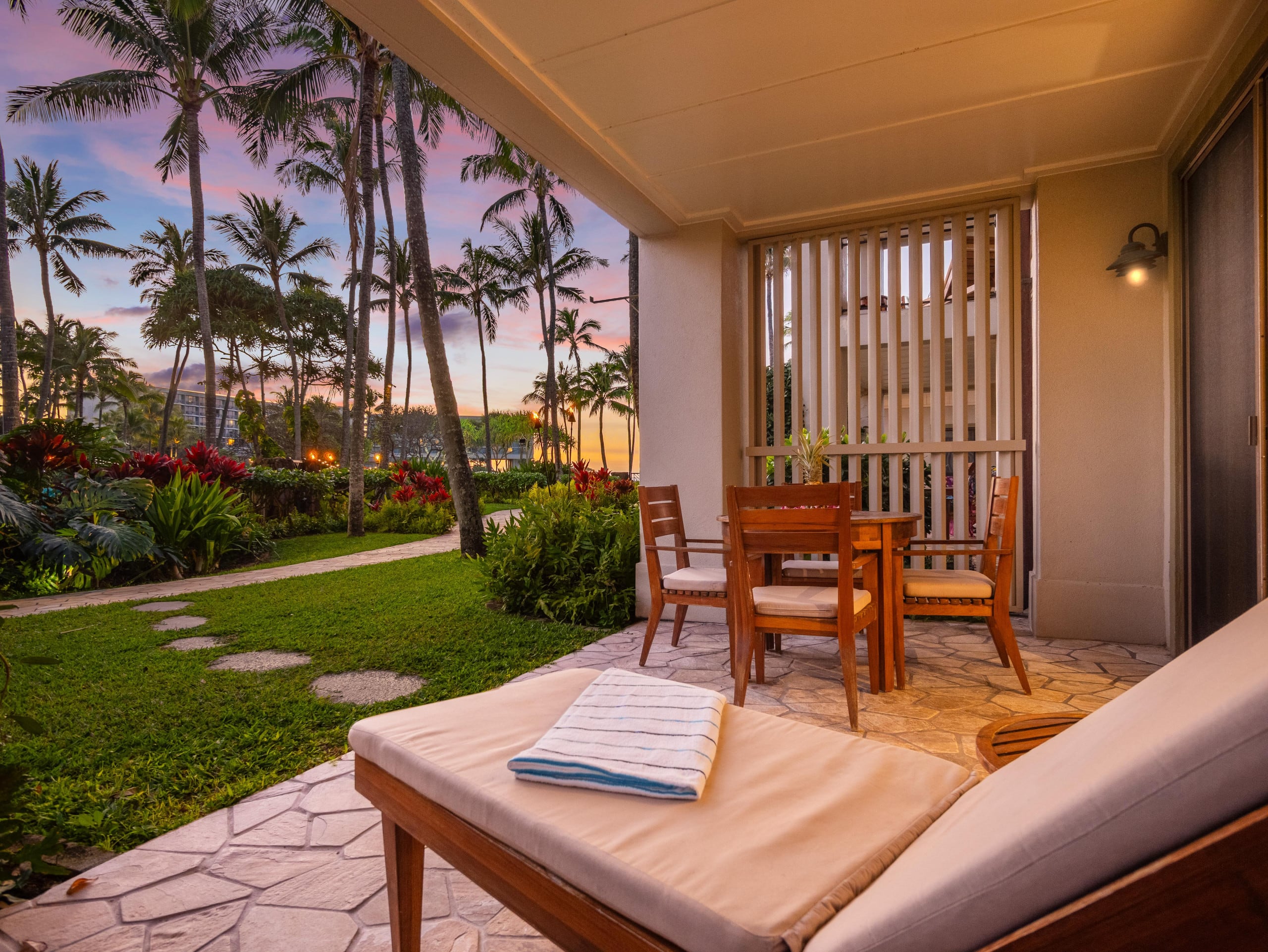 Villa in Kawela Bay · ★5.0 · 3 bedrooms · 5 beds · 2 private baths - Image 1