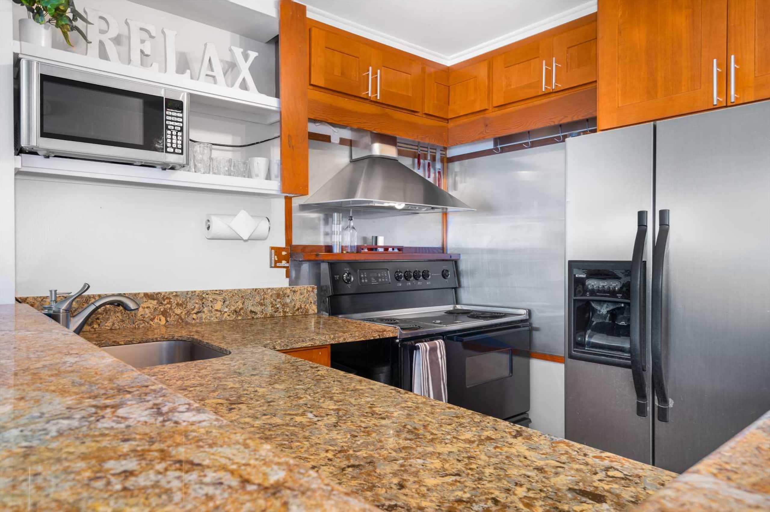 Condo in Honolulu · ★5.0 · 1 bedroom · 2 beds · 1 private bath - Image 28