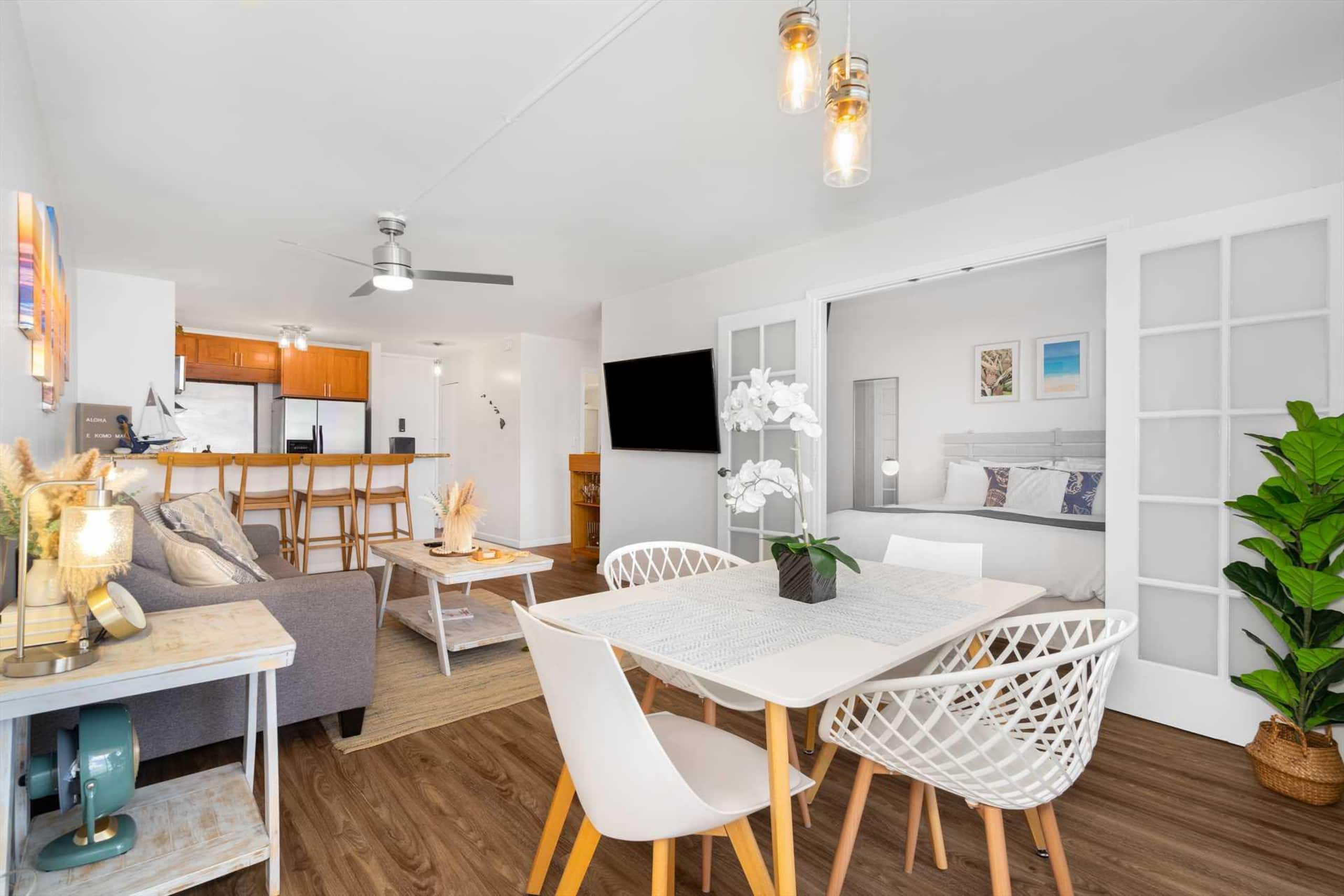 Condo in Honolulu · ★5.0 · 1 bedroom · 2 beds · 1 private bath - Image 11