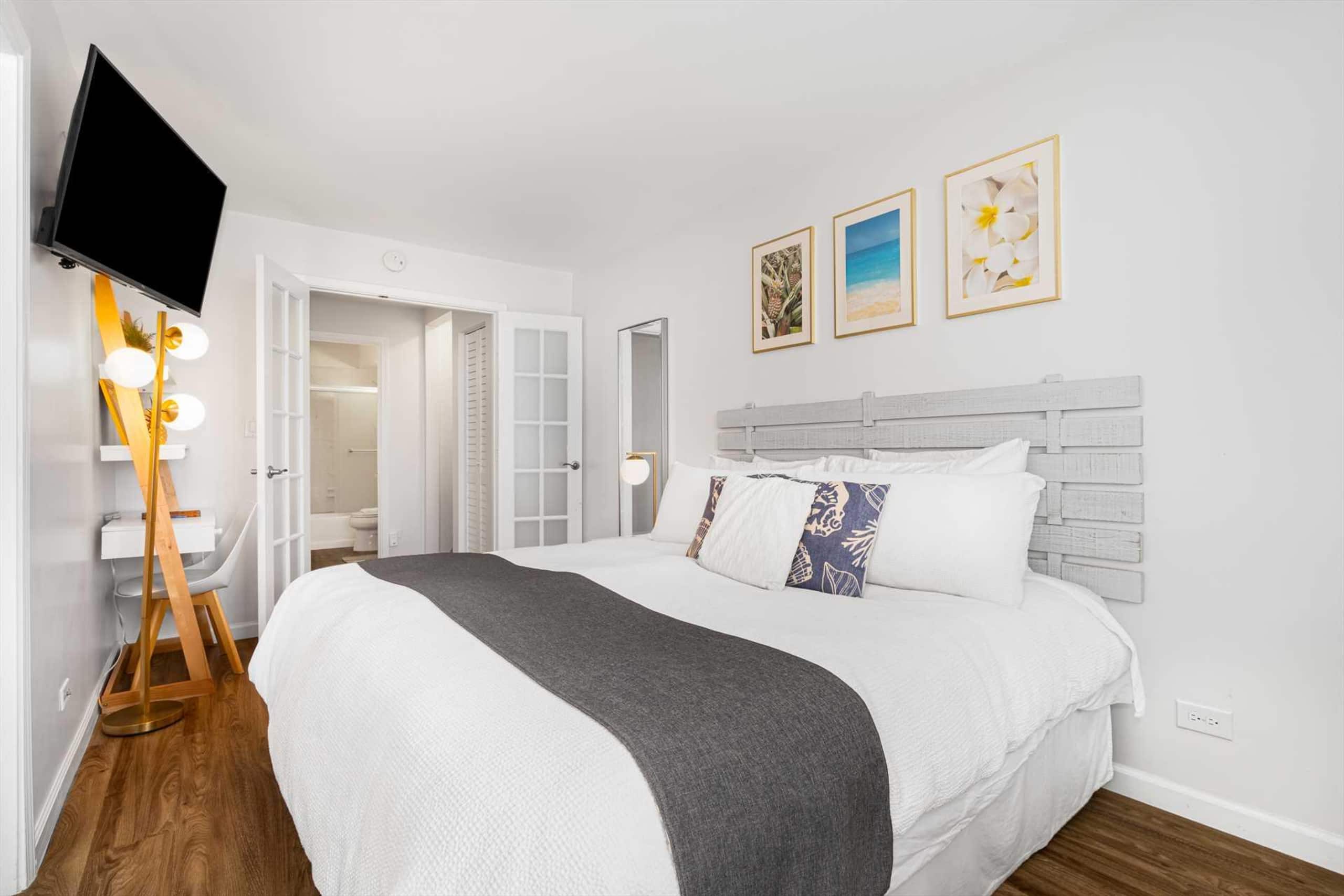 Condo in Honolulu · ★5.0 · 1 bedroom · 2 beds · 1 private bath - Image 18