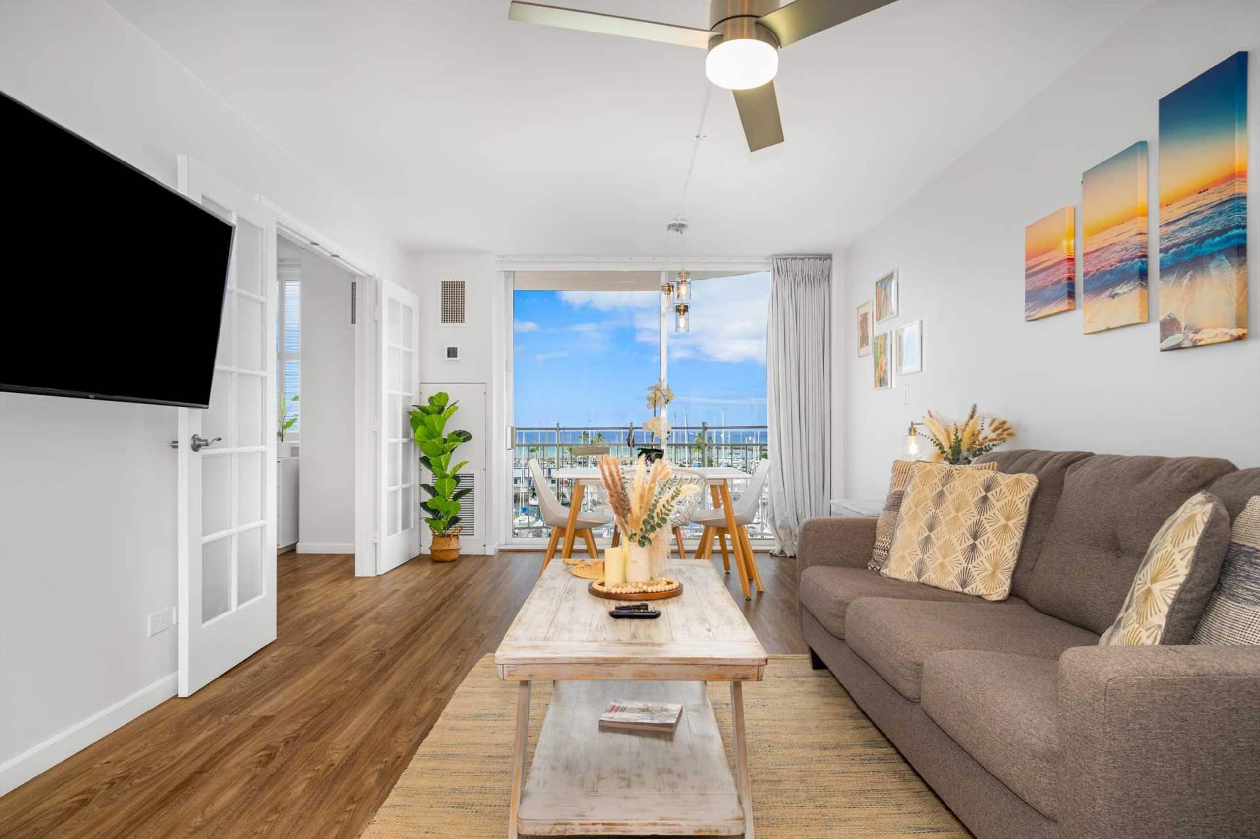 Condo in Honolulu · ★5.0 · 1 bedroom · 2 beds · 1 private bath - Image 6